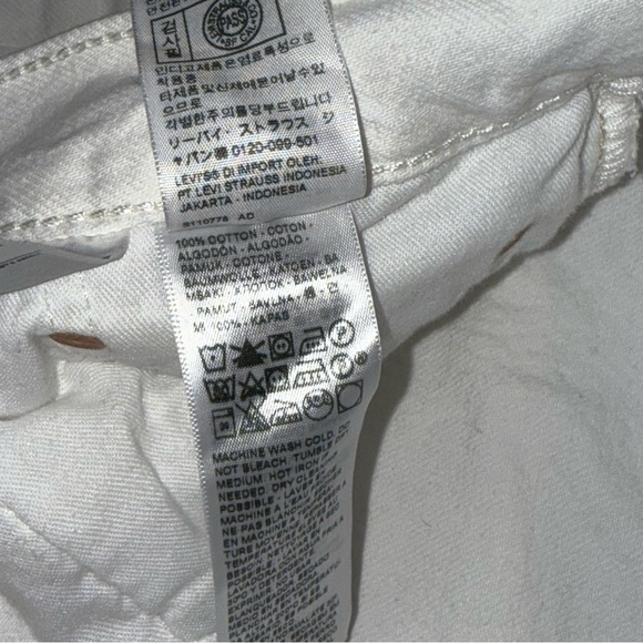 Men’s Levi’s 501 White Jean 32x28 Straight fit Button a fly - Picture 11 of 13